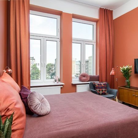 Barbacan Suites - Old Town Apartments - By Upstairs Krasków Exterior foto