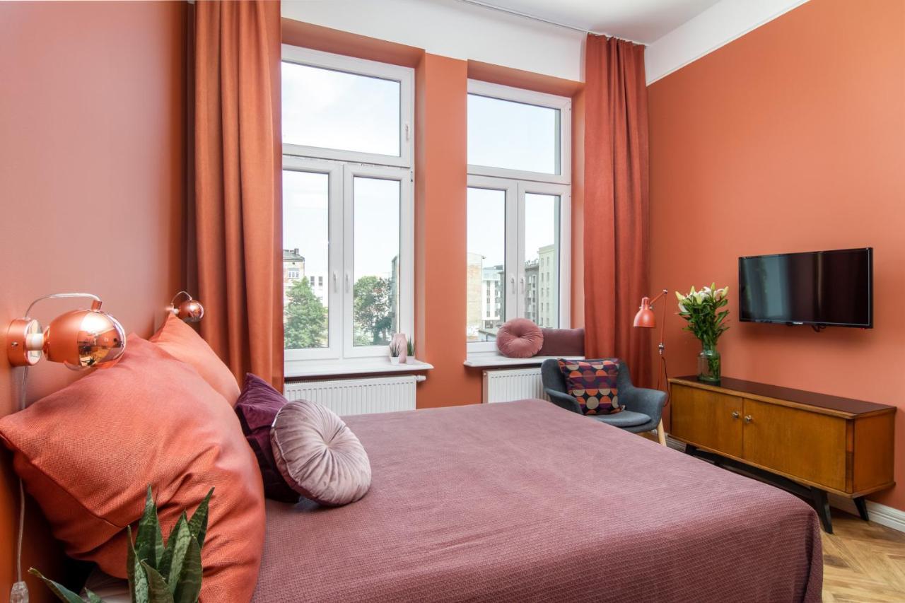 Barbacan Suites - Old Town Apartments - By Upstairs Krasków Exterior foto